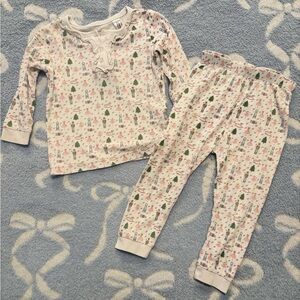 Lila + Hayes 2T pajamas Pima cotton